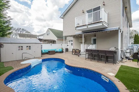 $939,000 | 38 Orchard Street, Merrick, NY 11566