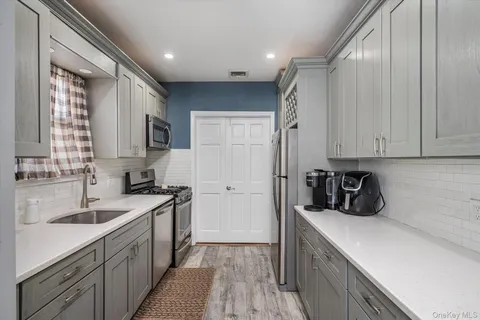 $939,000 | 38 Orchard Street, Merrick, NY 11566