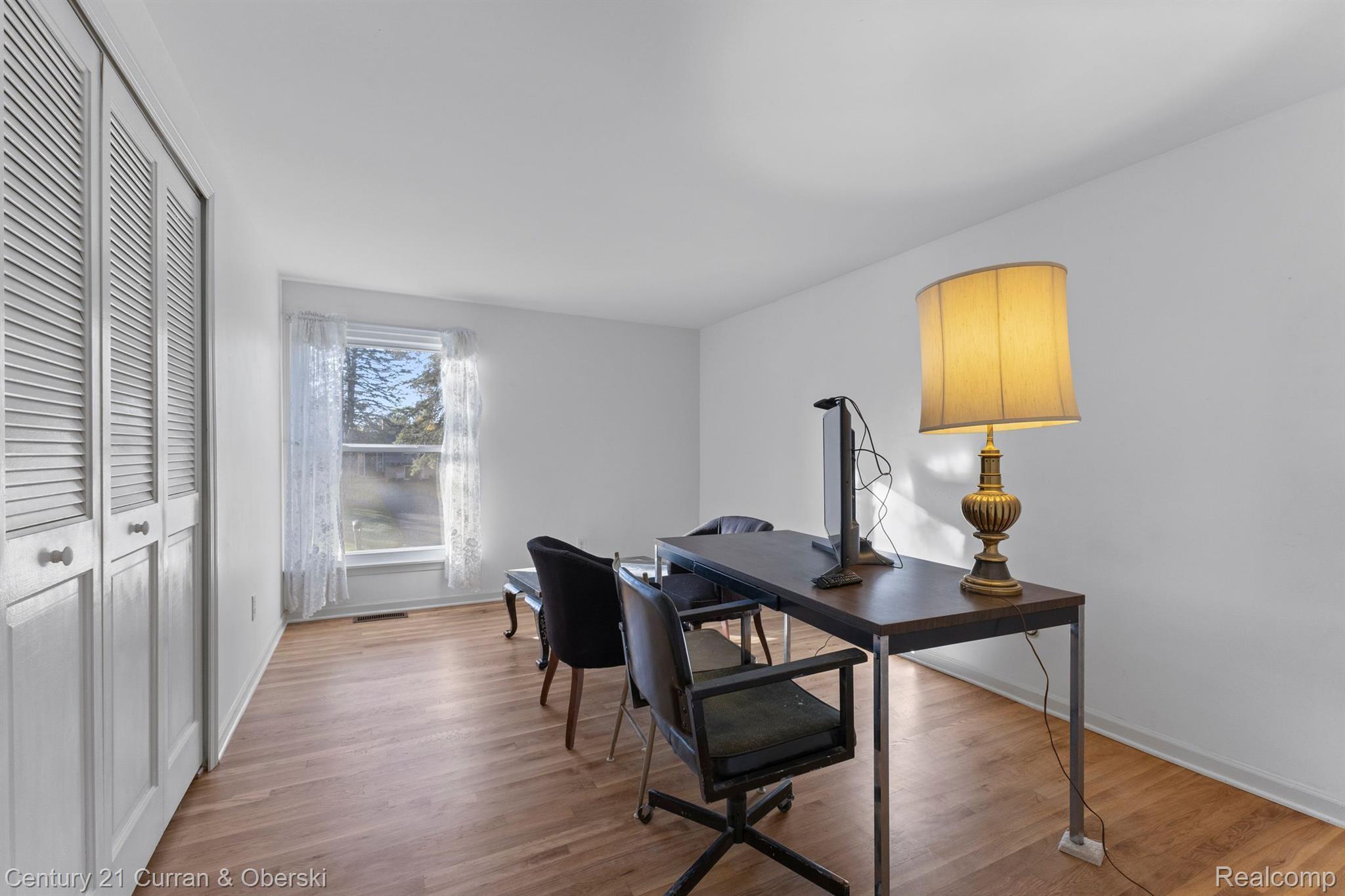 2544 Wickfield Road West Bloomfield, MI 48323 - Photo 21 of 47 Gallery Image 21