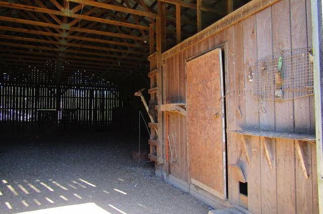 3579 Brewer Road Crossville, TN 38572 - Photo 8 of 40 Tack room