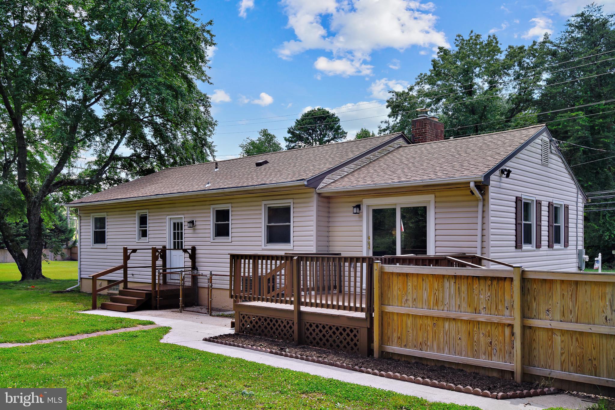 8165 Solley Road Pasadena, MD 21122 - Photo 4 of 55 Gallery Image 4