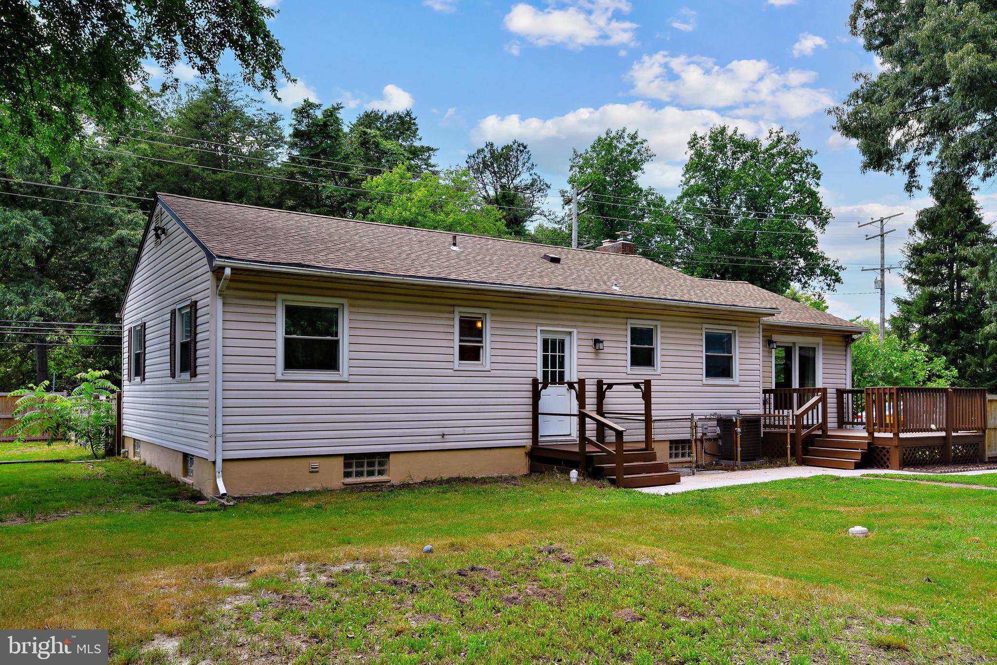 8165 Solley Road Pasadena, MD 21122 - Photo 6 of 55 Gallery Image 6