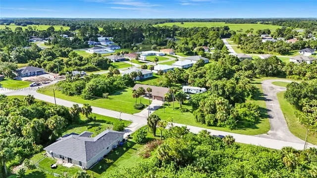 a view of a lush green field