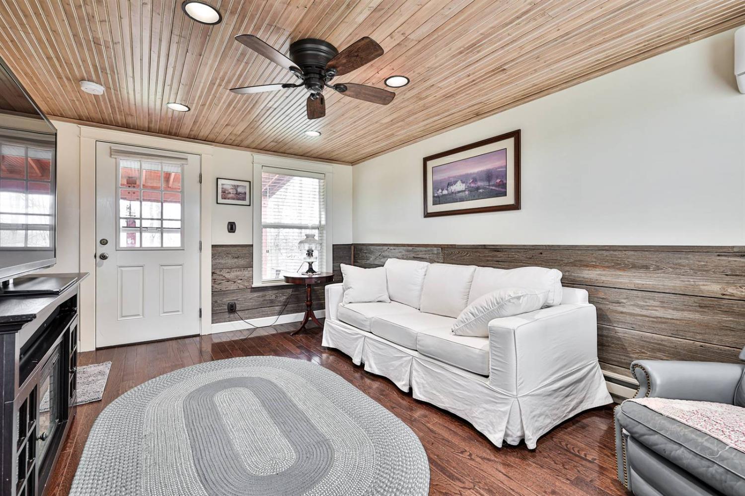 1088 Sparks Road Cedar Grove, IN 47016 - Photo 4 of 51