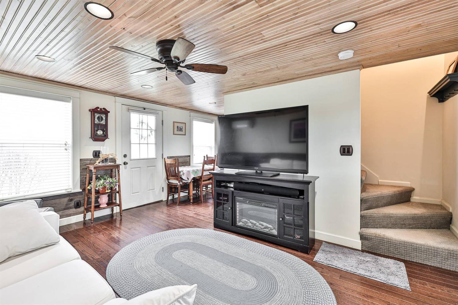1088 Sparks Road Cedar Grove, IN 47016 - Photo 7 of 51