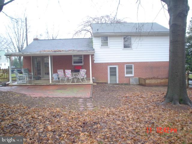 922 Pleasant View Road Ephrata, PA 17522 - Photo 3 of 11