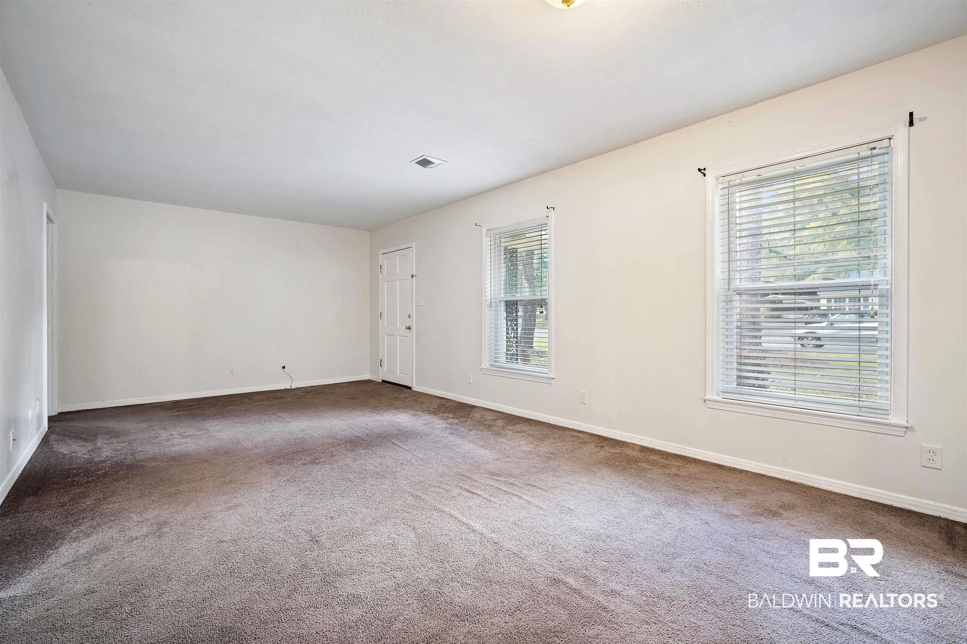 816 East Montfort Road Mobile, AL 36608 - Photo 5 of 24 Family Room