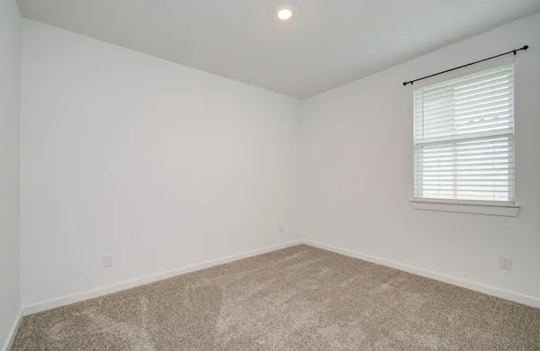 $2,550 | 10011 Angelina Woods Lane, Conroe, TX 77384