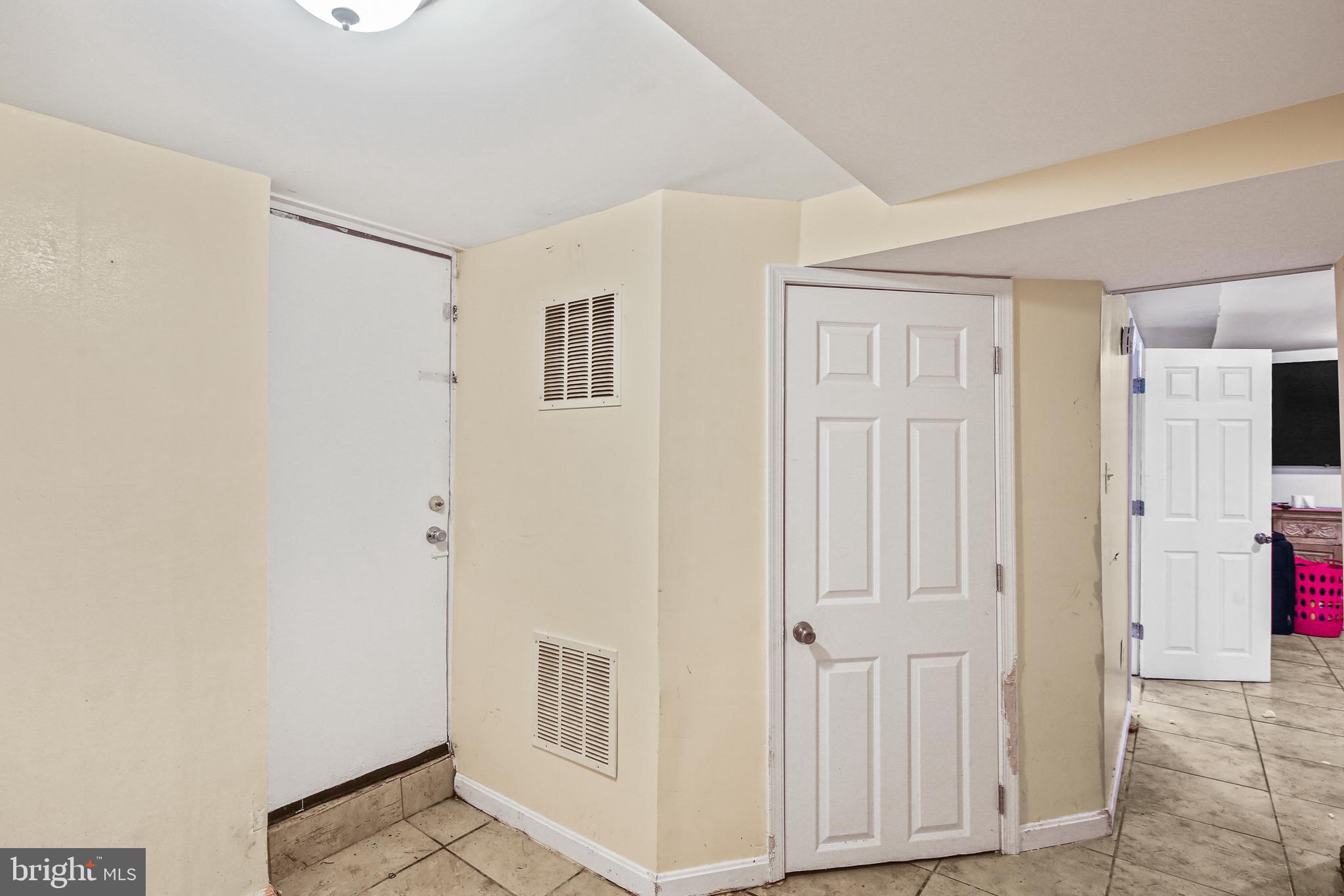 4515 Fairfax Road Baltimore, MD 21216 - Photo 13 of 36