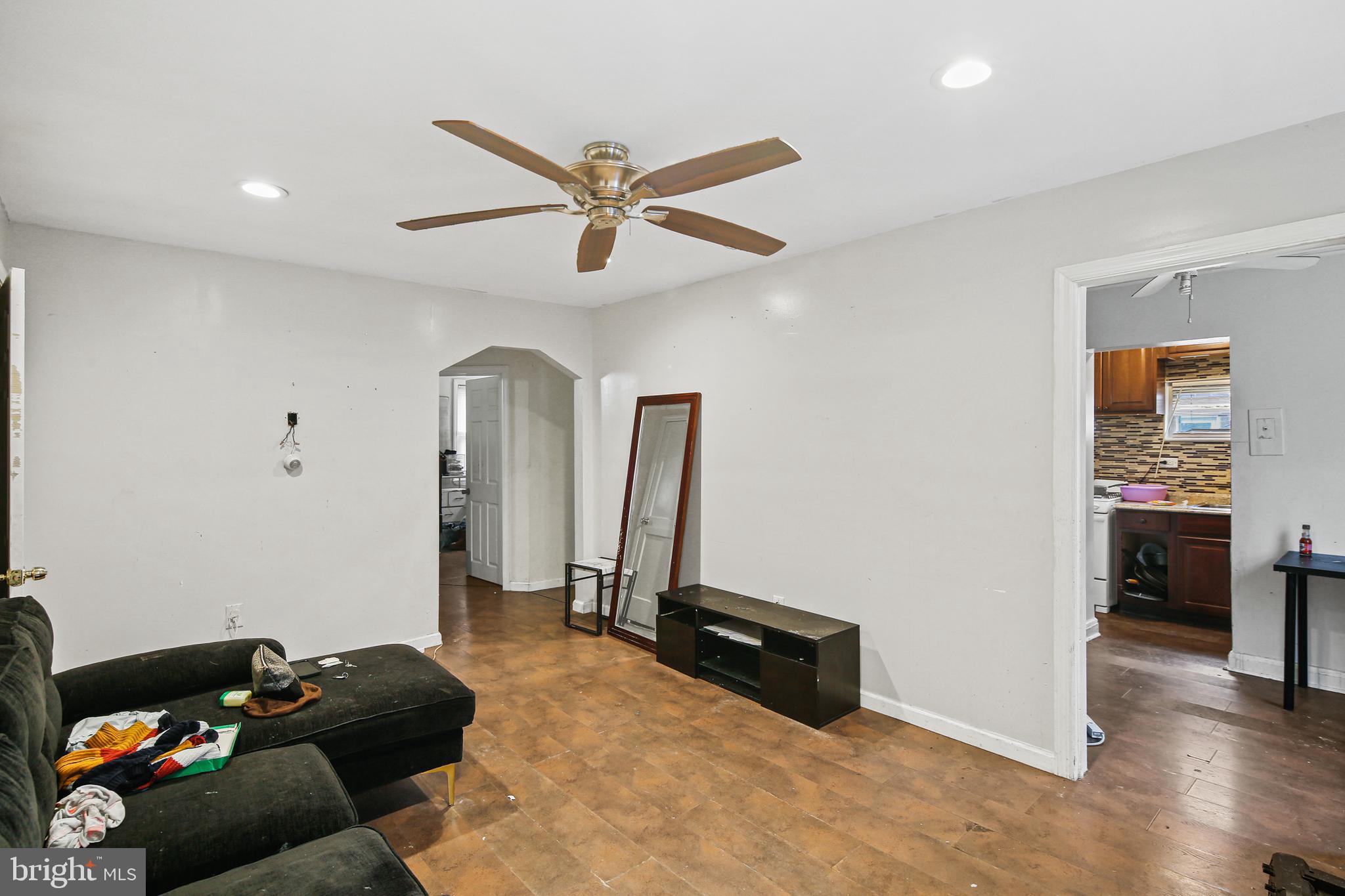4515 Fairfax Road Baltimore, MD 21216 - Photo 4 of 36