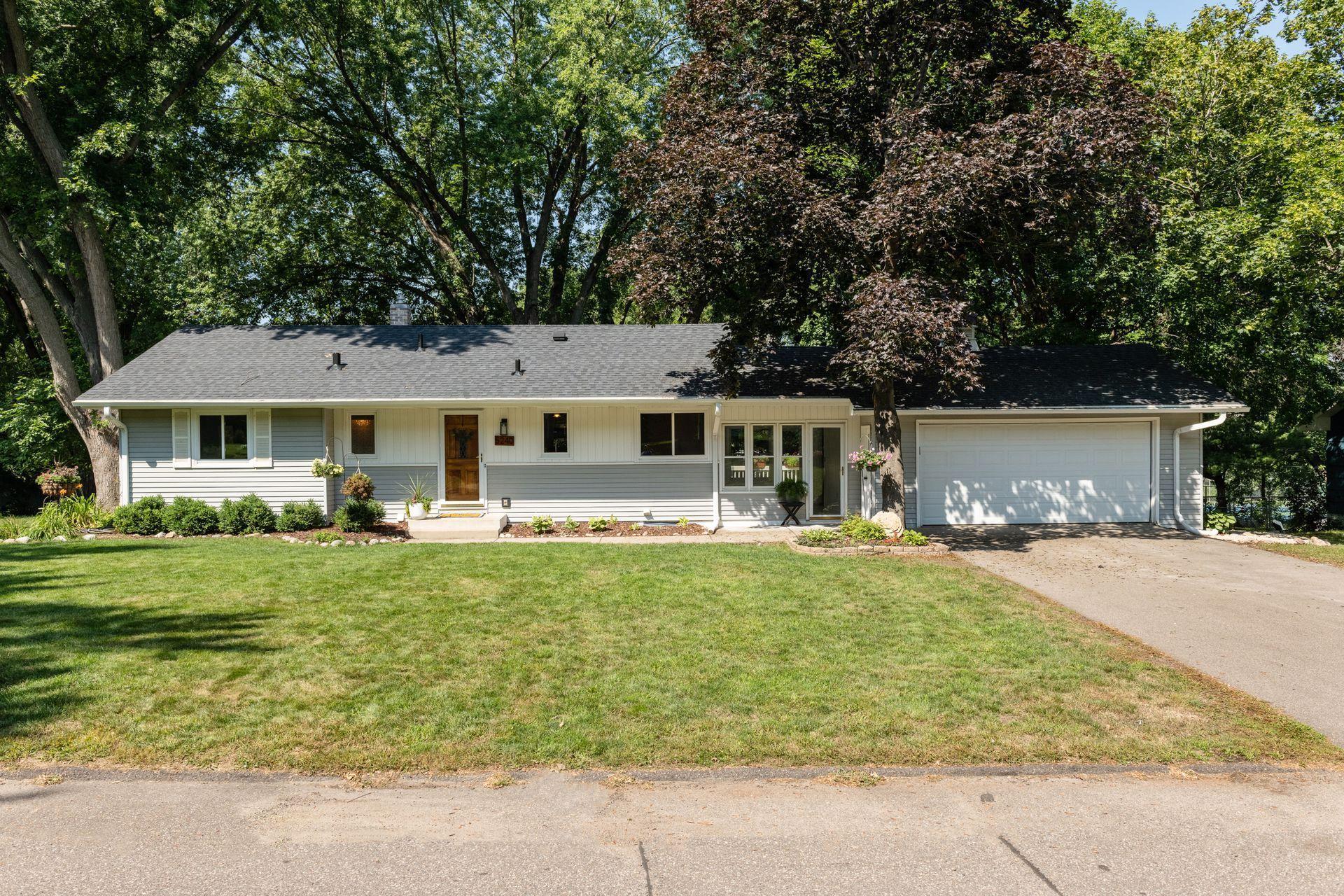 5240 Birch Road Minnetonka, MN 55345 - Photo 2 of 40