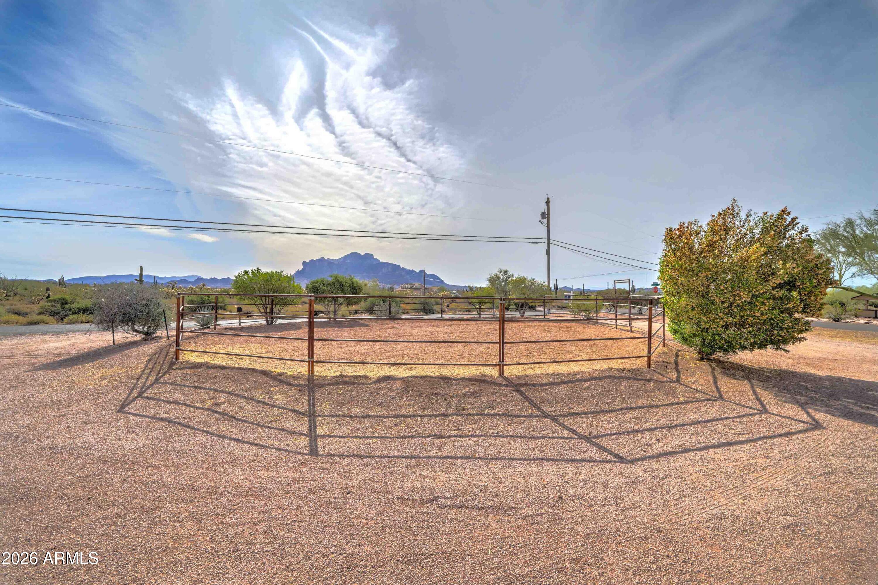 4642 North Tomahawk Road Apache Junction, AZ 85119 - Photo 30 of 41 4642 N Tomahawk Rd-38
