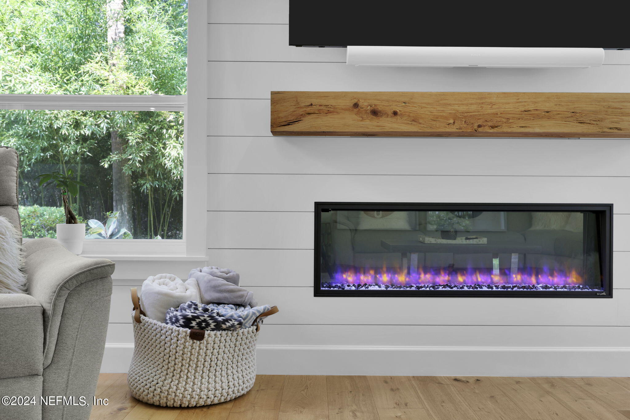 789 Mill Stream Road Ponte Vedra Beach, FL 32082 - Photo 18 of 46 a living room with furniture and a fireplace