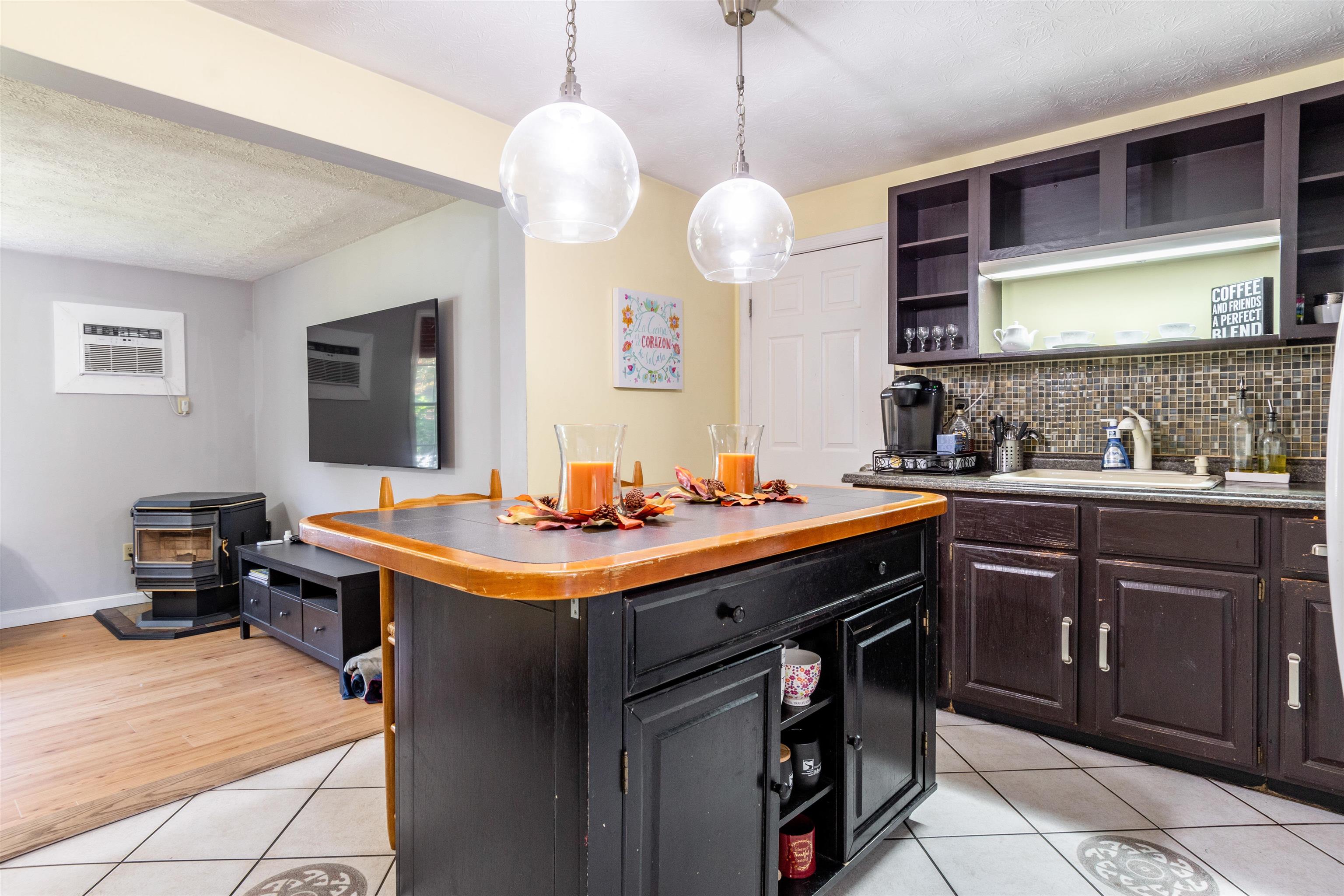 39 River Road, Unit B Hudson, NH 03051 - Photo 12 of 40