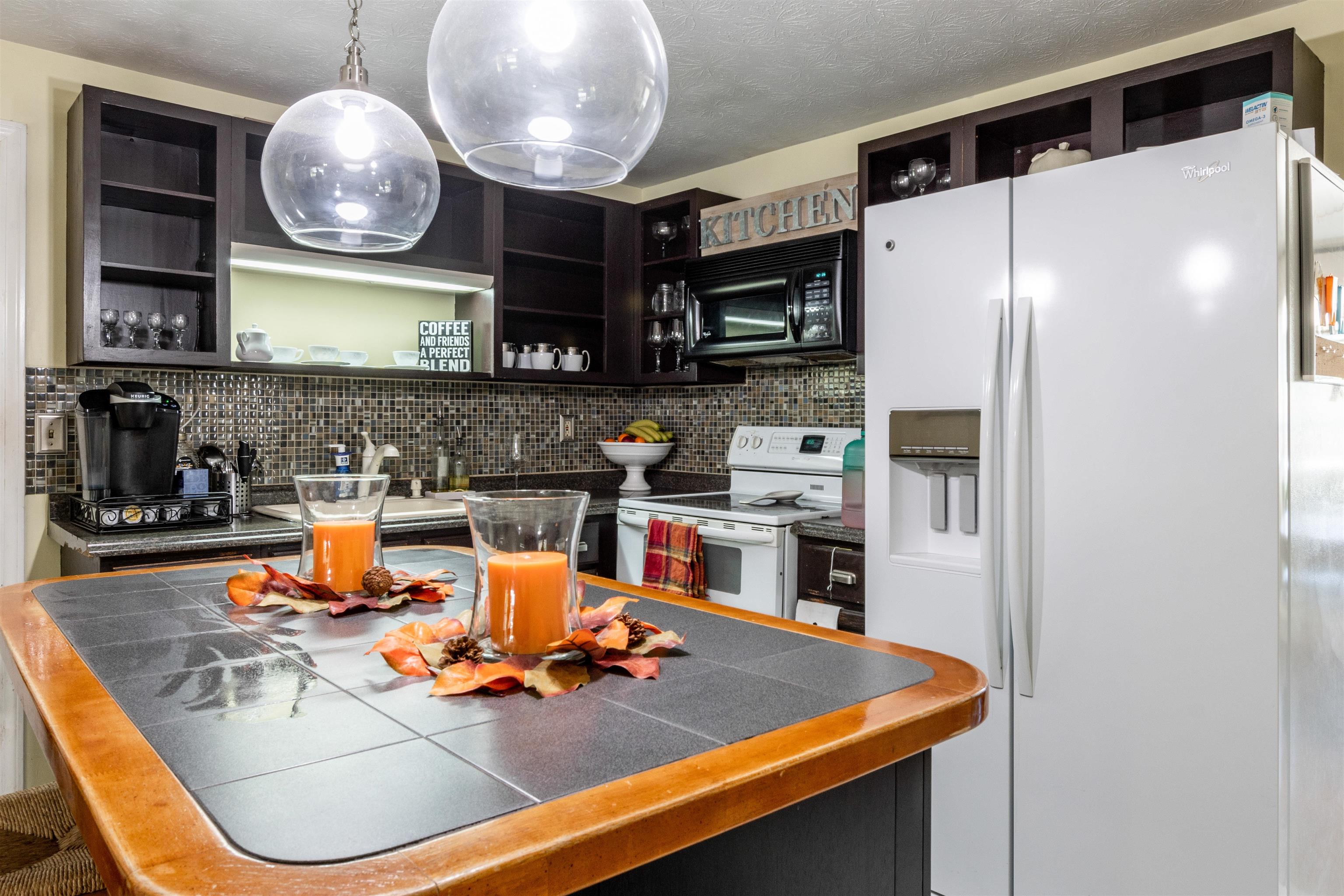 39 River Road, Unit B Hudson, NH 03051 - Photo 10 of 40