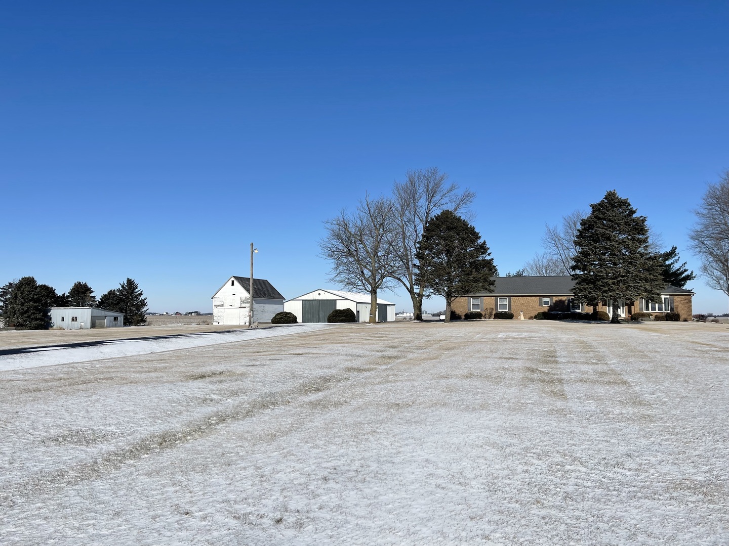 565 North 17th Road Tonica, IL 61370 - Photo 3 of 31 a view of a house with a yard
