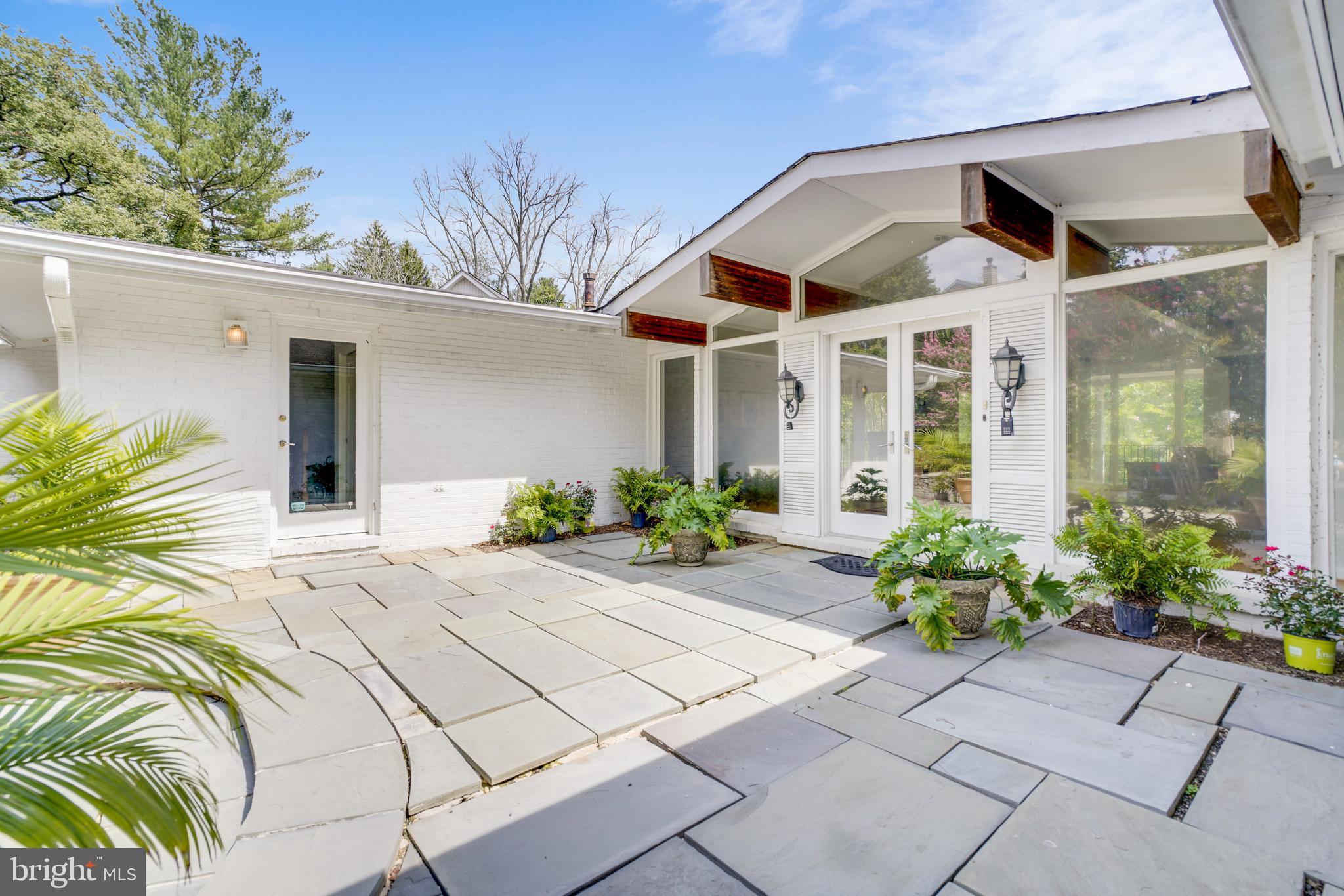 1728 Ruxton Road Towson, MD 21204 - Photo 1 of 61