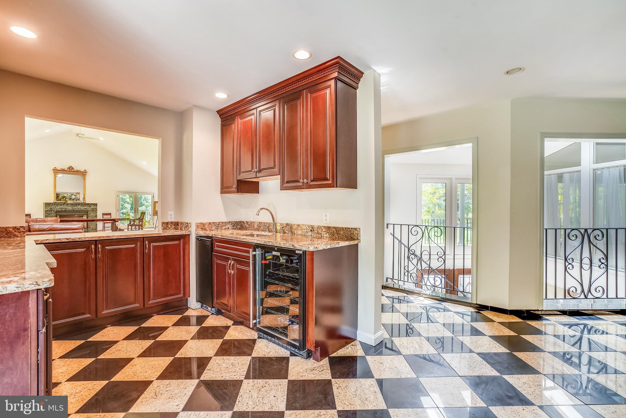 1728 Ruxton Road Towson, MD 21204 - Photo 11 of 61
