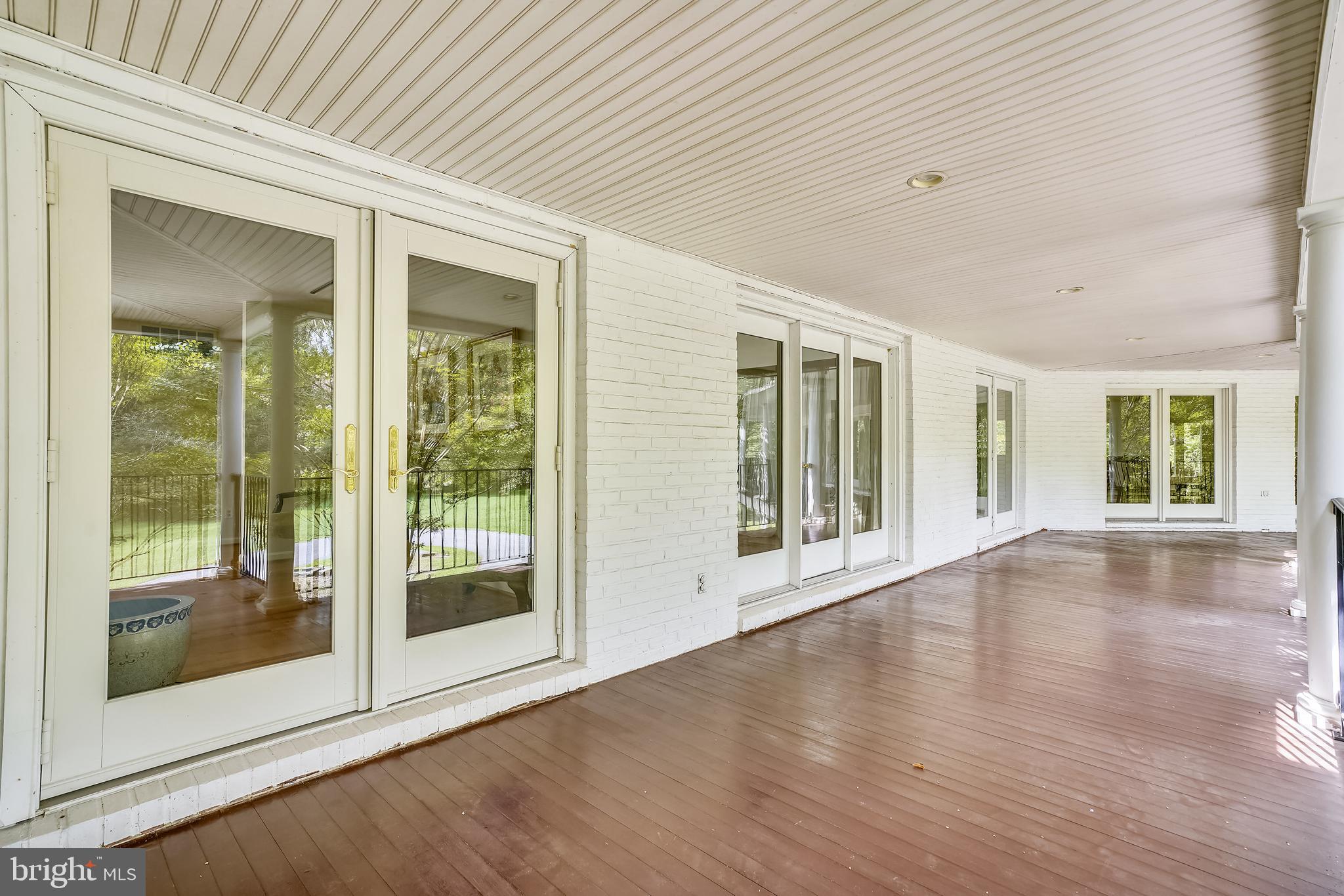 1728 Ruxton Road Towson, MD 21204 - Photo 19 of 61