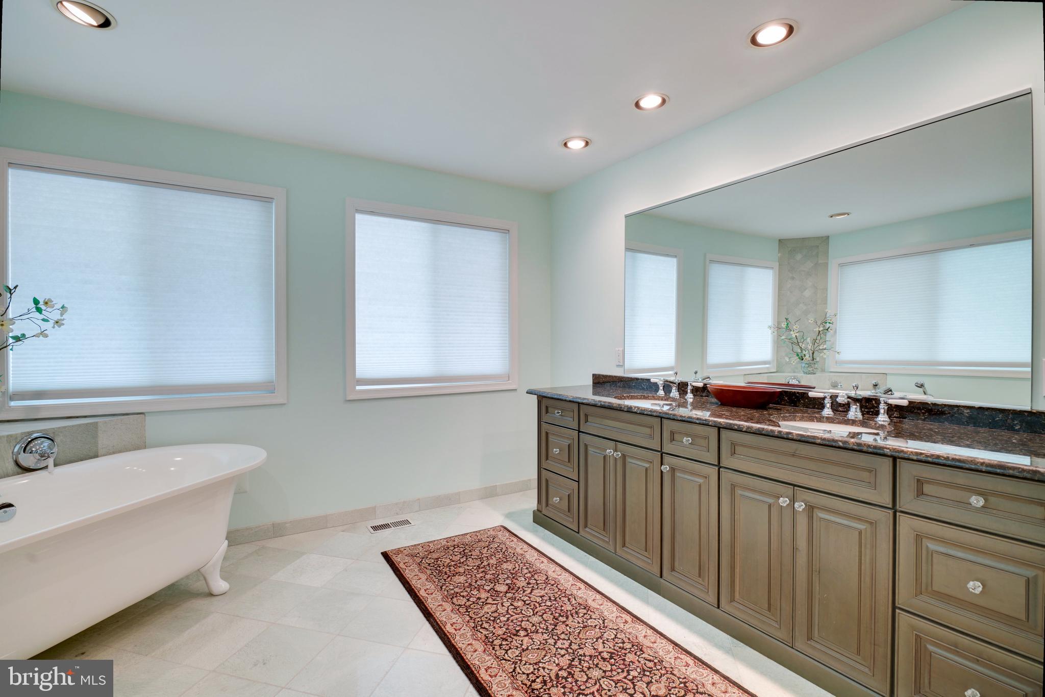 1728 Ruxton Road Towson, MD 21204 - Photo 25 of 61