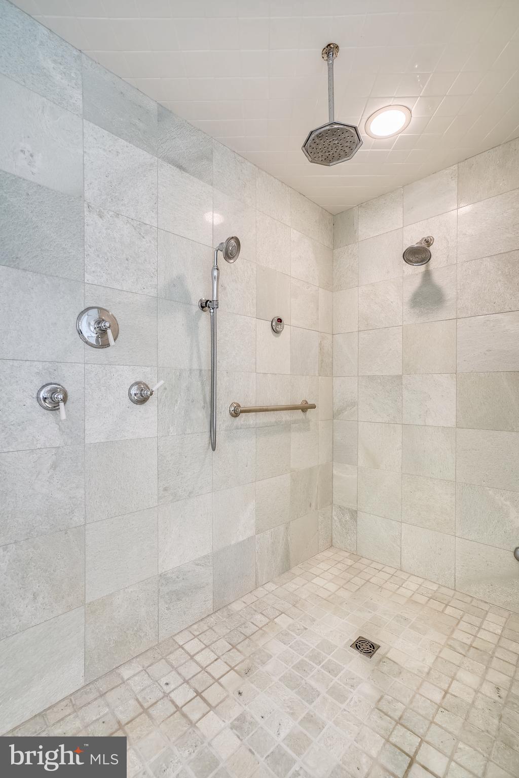 1728 Ruxton Road Towson, MD 21204 - Photo 27 of 61