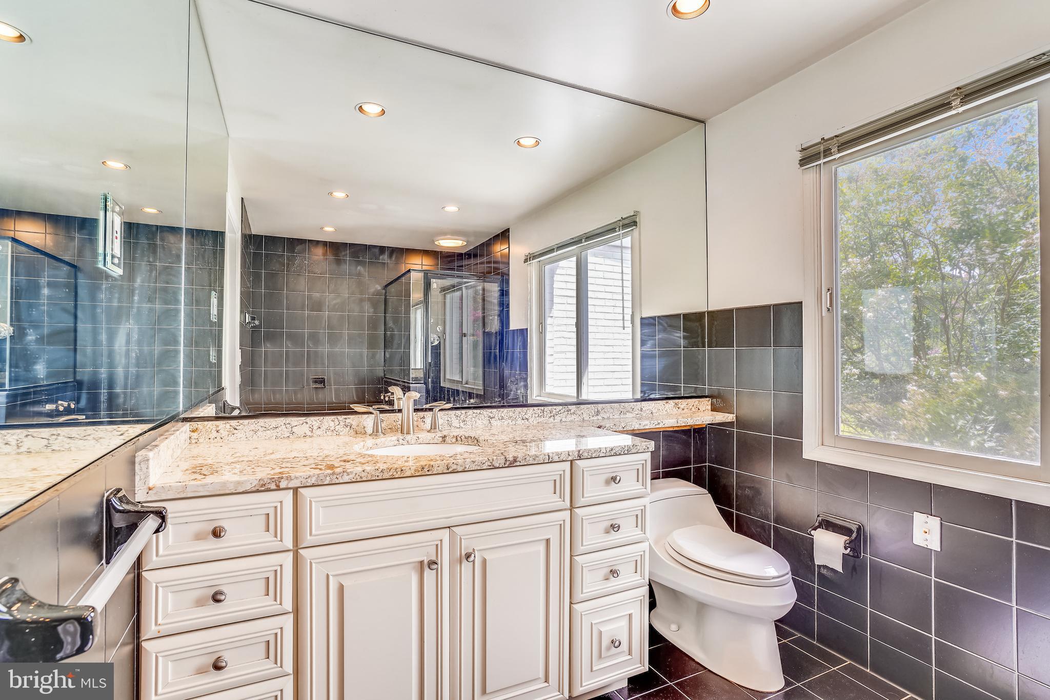 1728 Ruxton Road Towson, MD 21204 - Photo 31 of 61