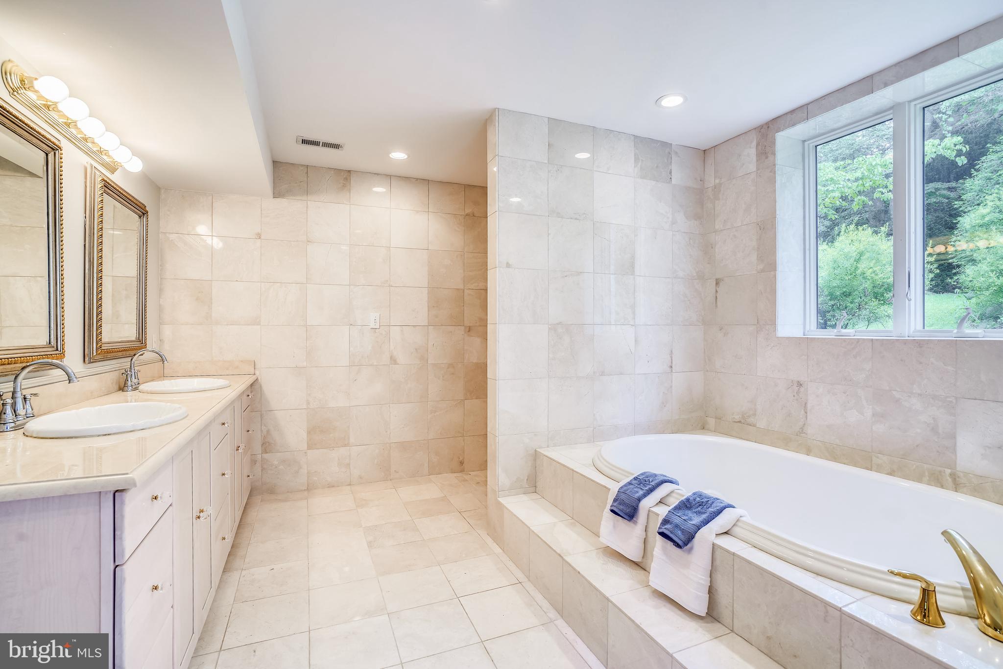 1728 Ruxton Road Towson, MD 21204 - Photo 56 of 61