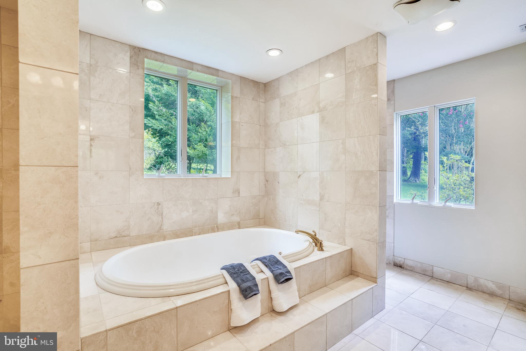 1728 Ruxton Road Towson, MD 21204 - Photo 57 of 61