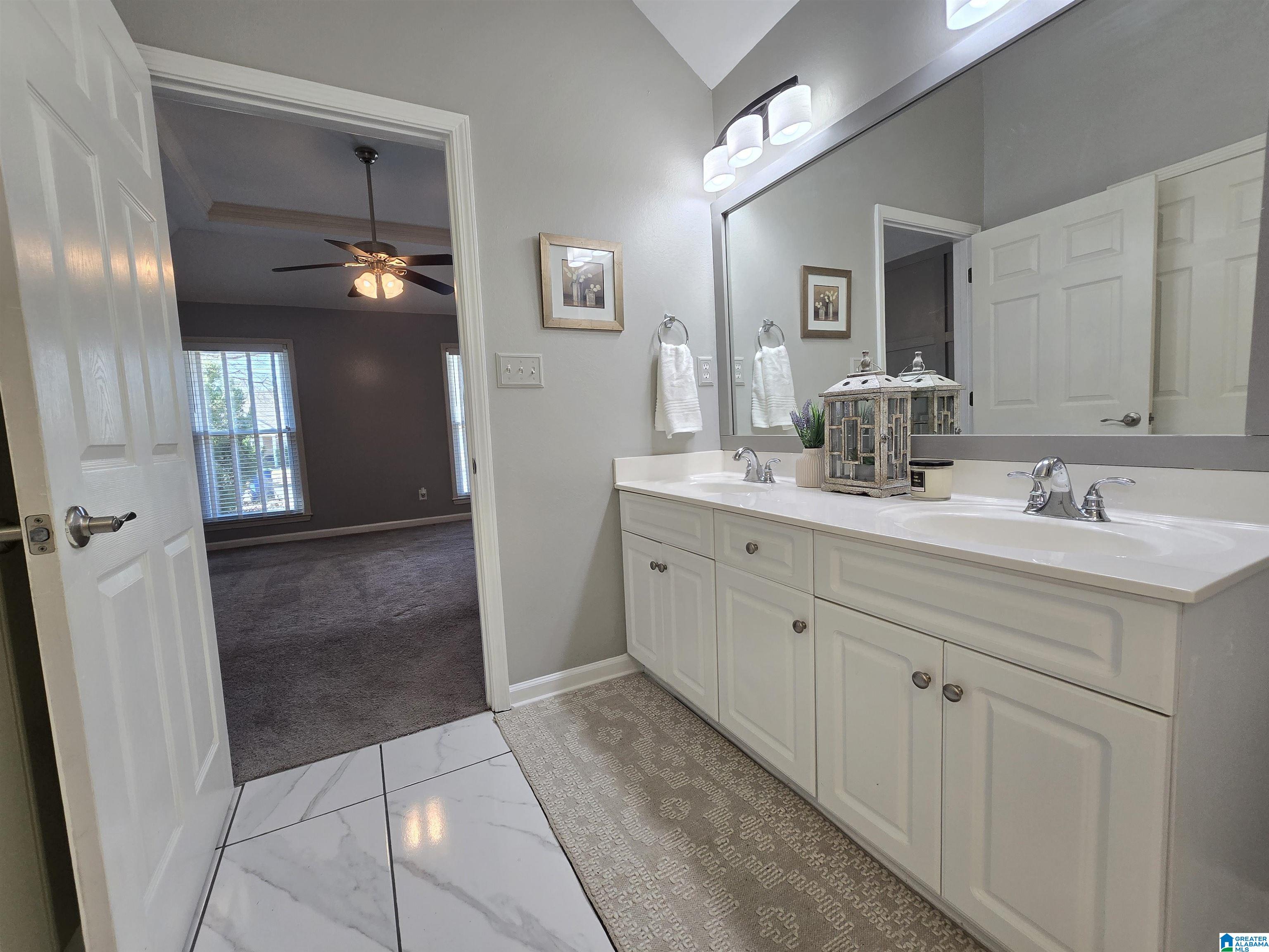 181 Silverstone Lane Alabaster, AL 35007 - Photo 14 of 52