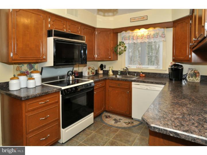 1309 Dillon Road Fort Washington, PA 19034 - Photo 6 of 23 Kitchen