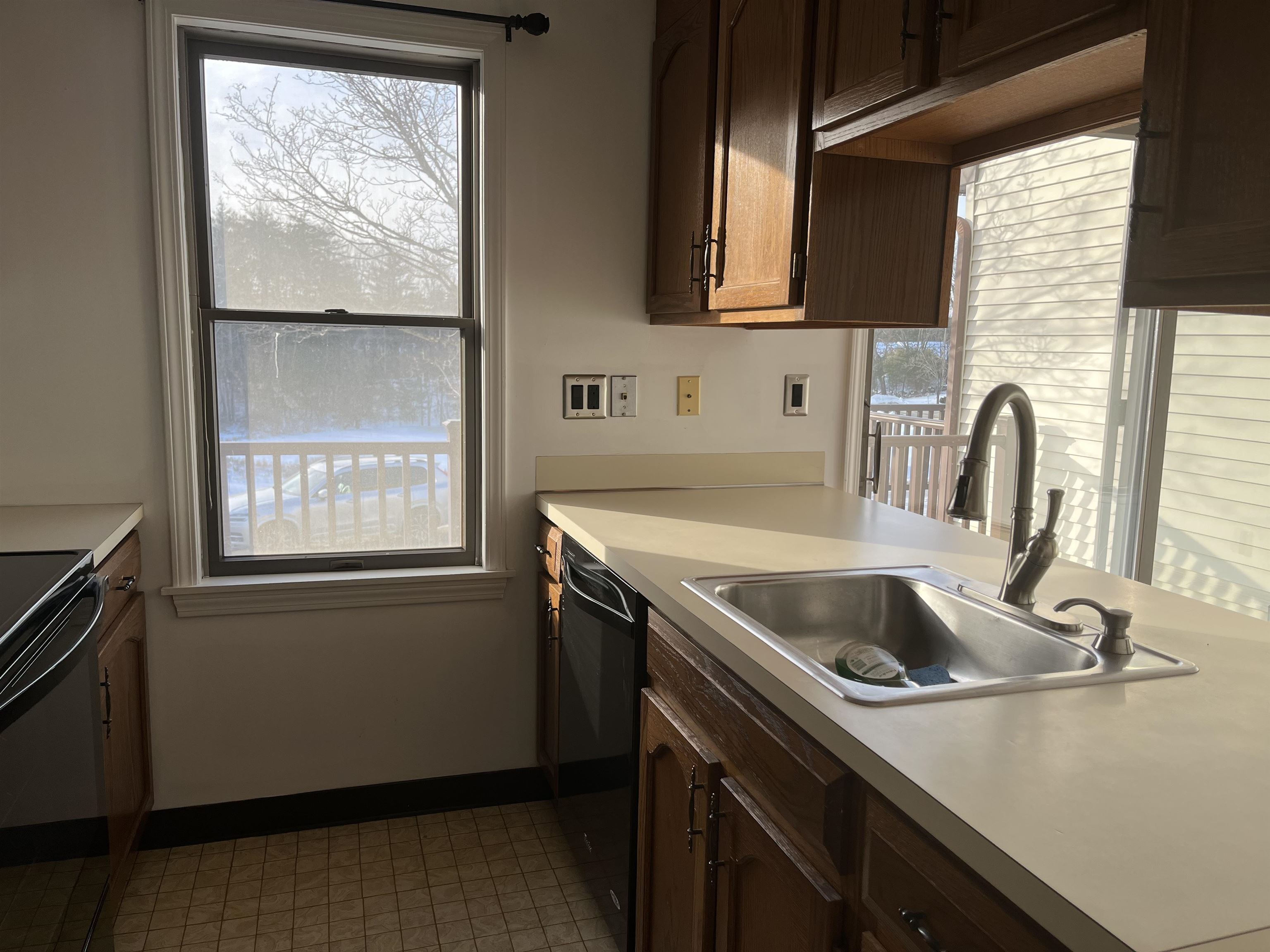 415 Ledgeview Drive Rochester, NH 03839 - Photo 12 of 16