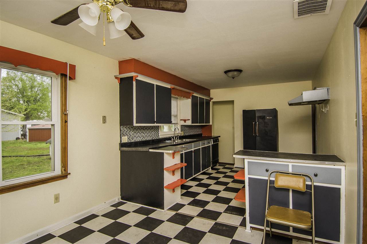 3 Pond Street Freelandville, IN 47535 - Photo 5 of 23