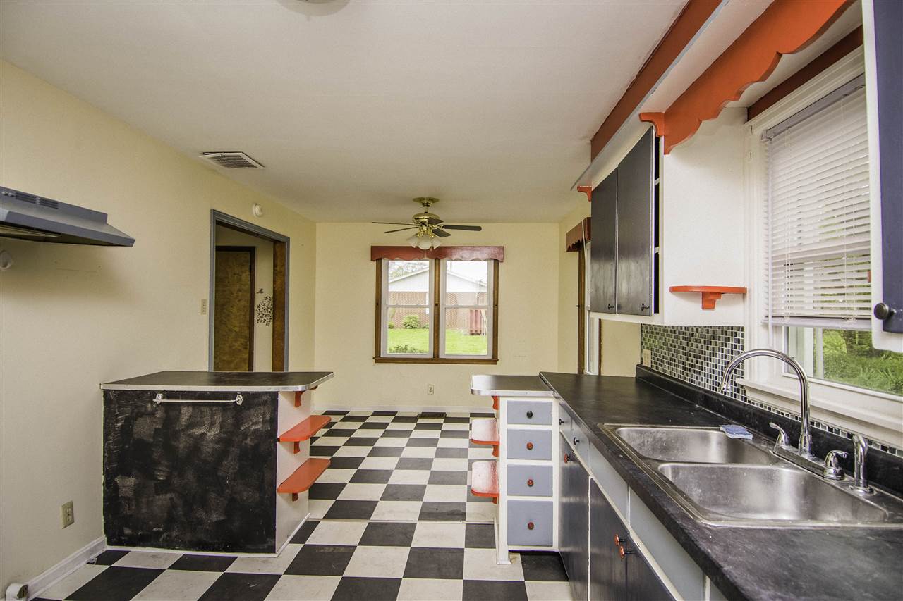 3 Pond Street Freelandville, IN 47535 - Photo 6 of 23