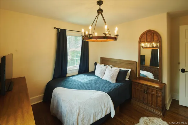 $1,098,000 | 7 Avondale Road, Yonkers, NY 10710