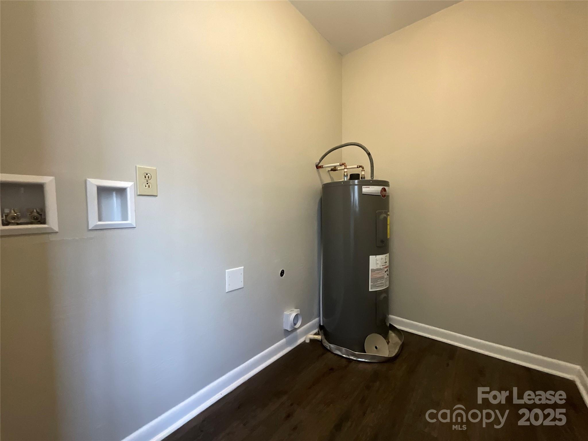2002 Airport Road, Unit B Salisbury, NC 28147 - Photo 6 of 13 a view of an empty room