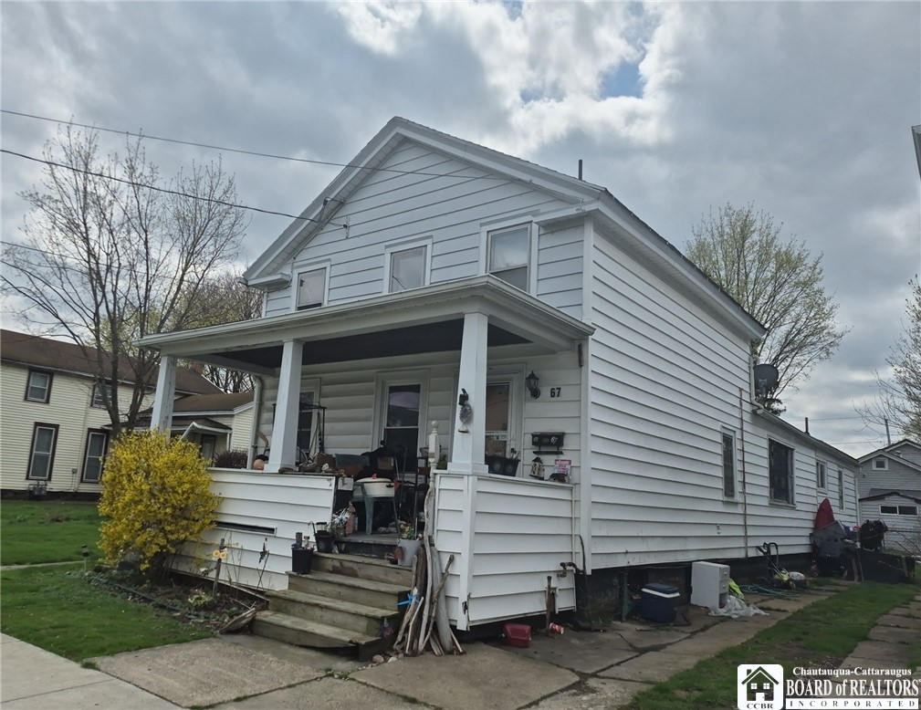 67 Ruggles Street Dunkirk, NY 14048 - Photo 3 of 8