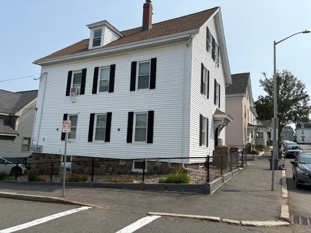 $1,850 | 41 Pond Street, Unit 3, Beverly, MA 01915