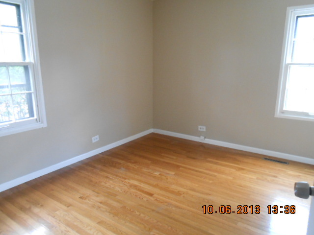 321 Raupp Boulevard Buffalo Grove, IL 60089 - Photo 5 of 7