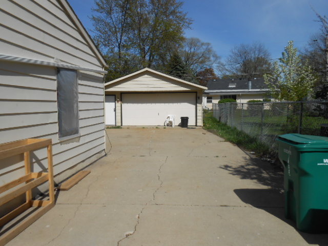 321 Raupp Boulevard Buffalo Grove, IL 60089 - Photo 7 of 7