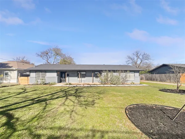 $410,000 | 1105 East 17th Street, Georgetown, TX 78626