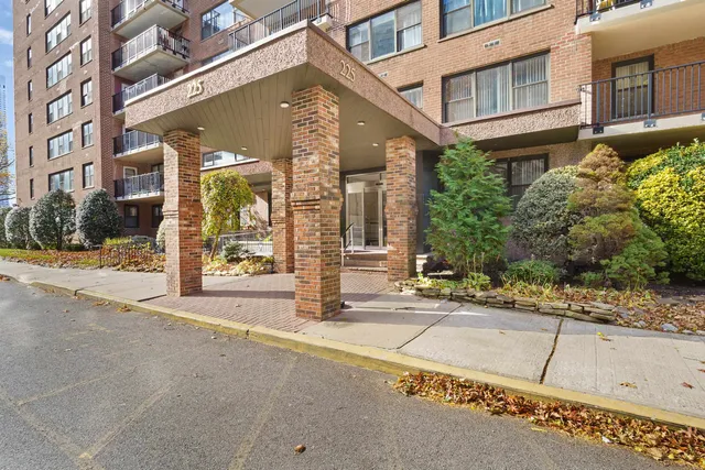 $2,650 | 225 St Pauls Avenue, Unit 11J, Jersey City, NJ 07306