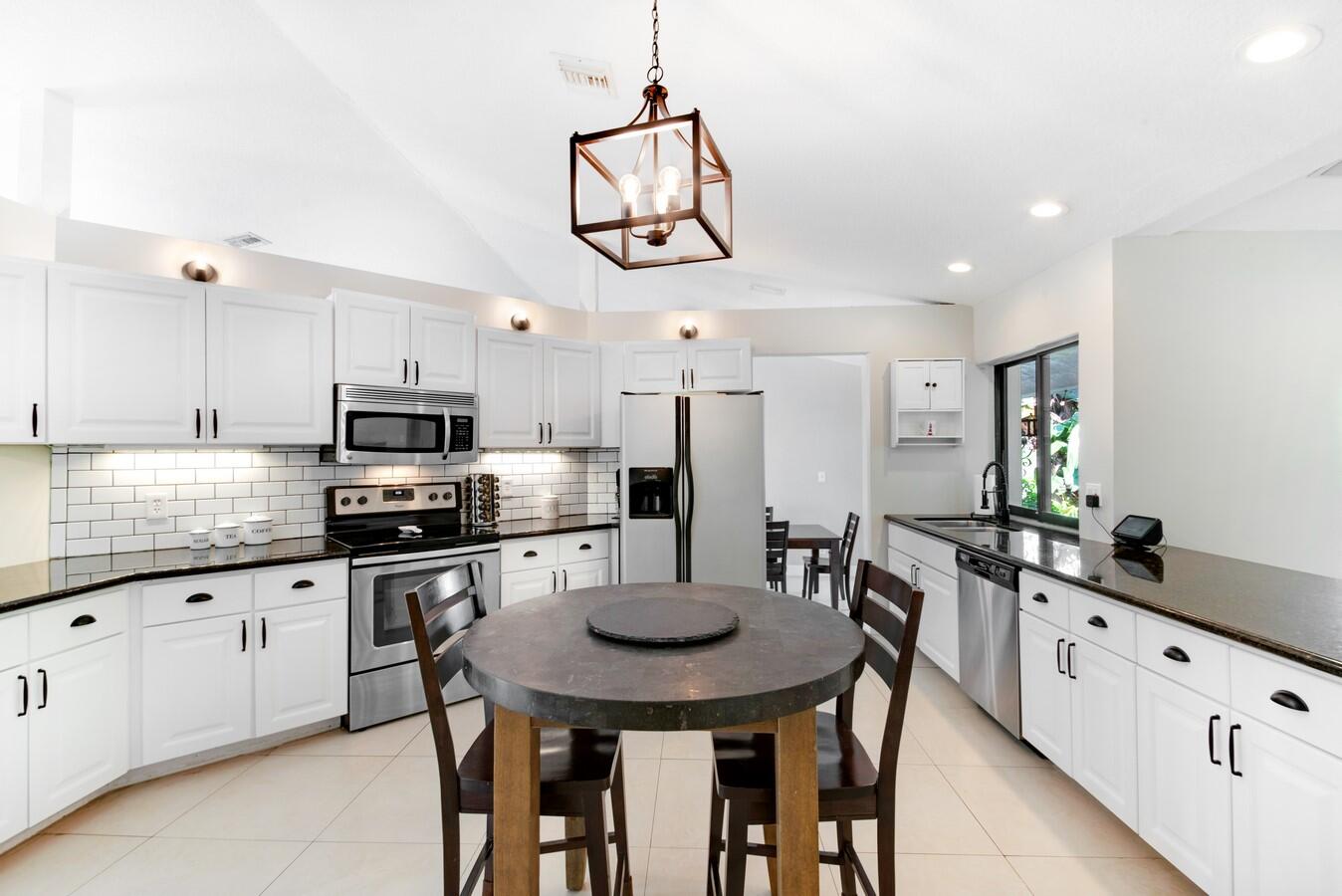 399 Apache Lane Boca Raton, FL 33487 - Photo 10 of 41 Eat-in Kitchen