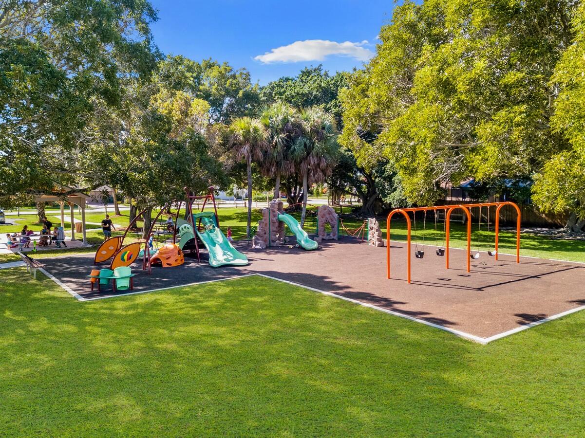 399 Apache Lane Boca Raton, FL 33487 - Photo 37 of 41 Play Area