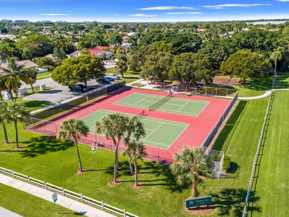399 Apache Lane Boca Raton, FL 33487 - Photo 38 of 41 Tennis