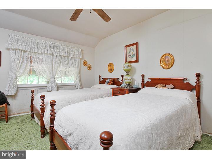 324 Nottingham Road Woodbury, NJ 08096 - Photo 19 of 24 Bedroom 5