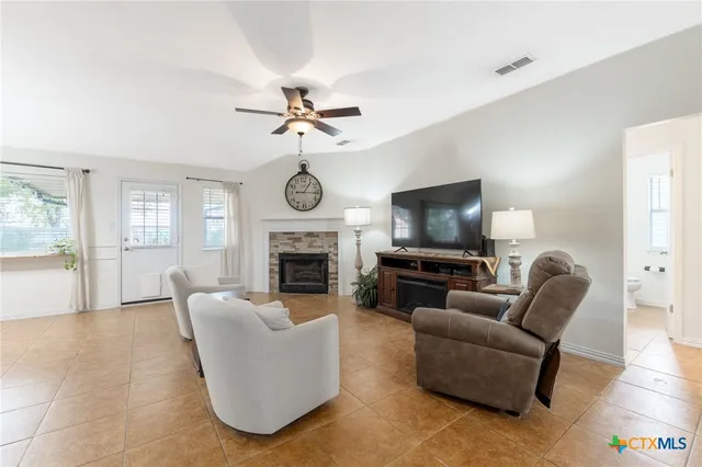 $240,000 | 1814 Michele Drive, Killeen, TX 76542