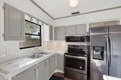 $259,000 | 11712 Surfwood Avenue, Jacksonville, FL 32246