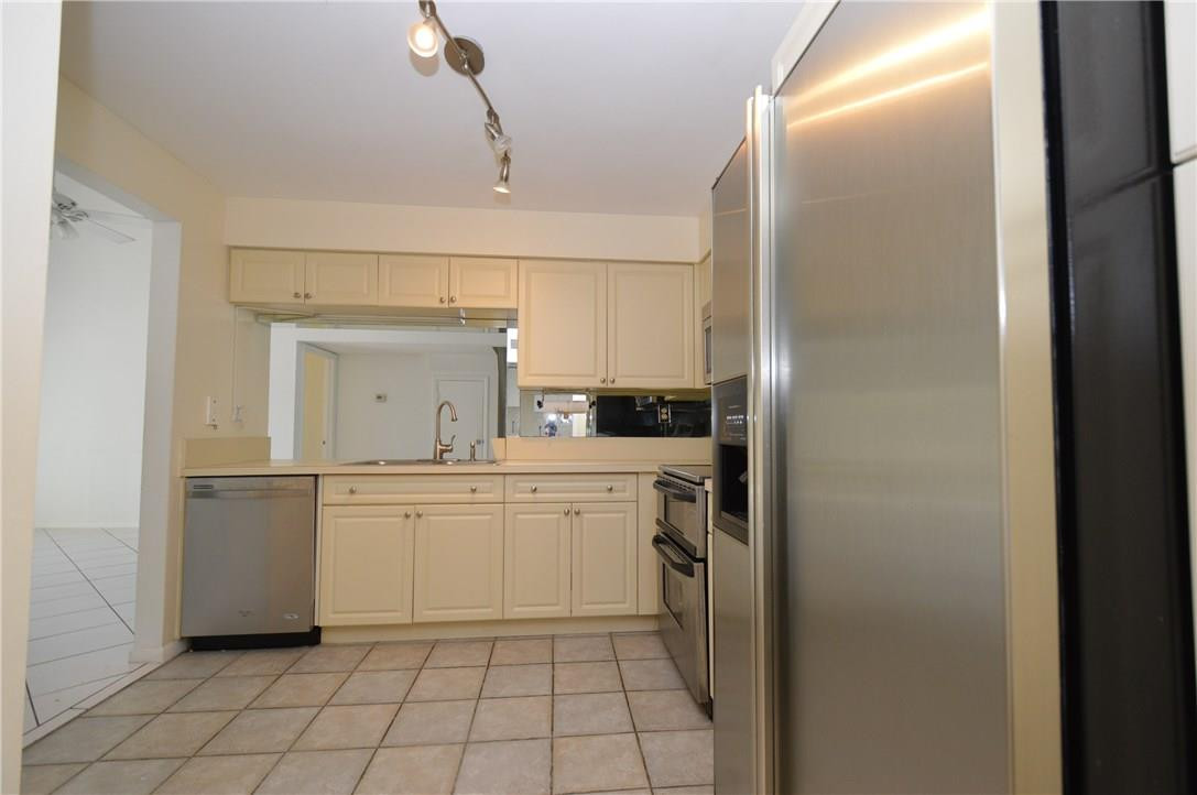 4630 West McNab Road, Unit A2 Pompano Beach, FL 33069 - Photo 5 of 21 Photo 5