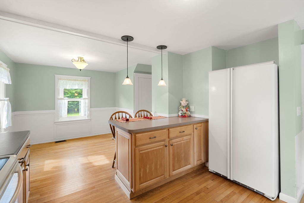 116 Killam Hill Road Boxford, MA 01921 - Photo 8 of 37