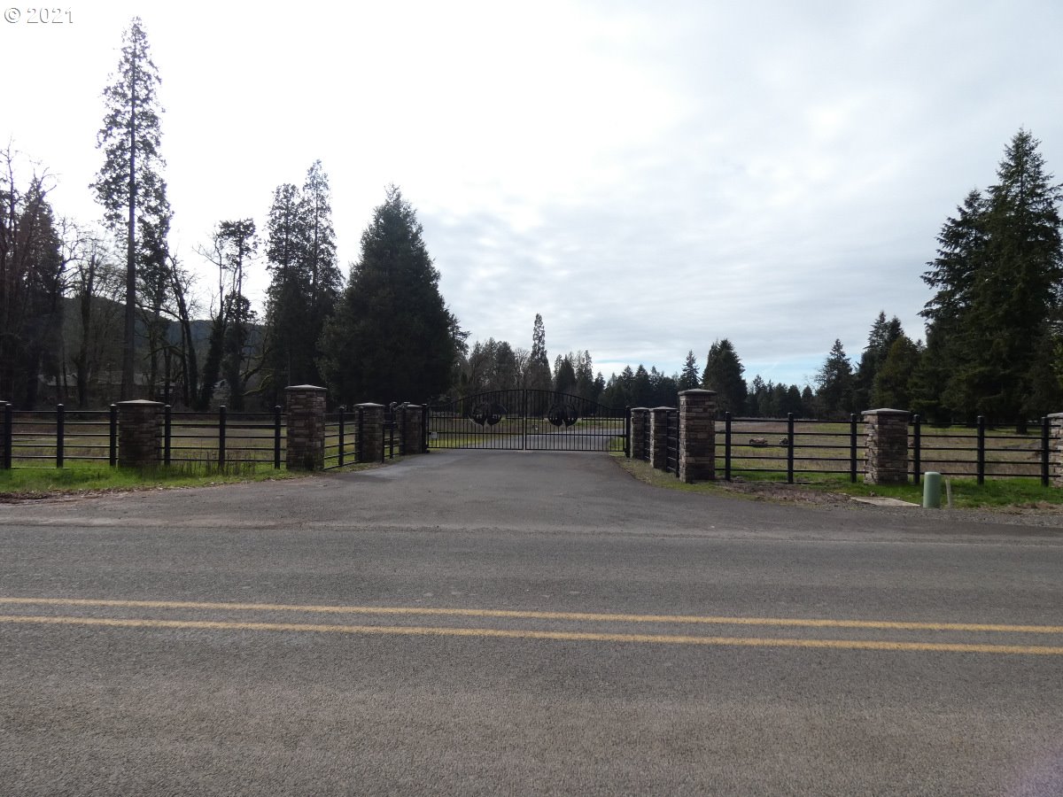 Omlid Drive, Unit 15 Springfield, OR 97478 - Photo 2 of 12 Gallery Image 2
